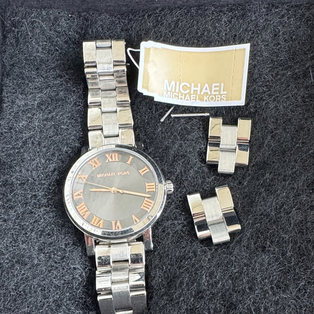Unisex larger face Michael Kors Silver Watch with Rose Gold Roman Numerals